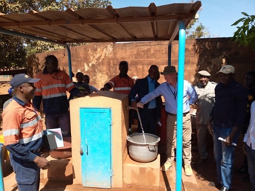 Commune de Niankorodougou : La société minière Wahgnion Gold Operation offre une adduction d’eau potable à la population